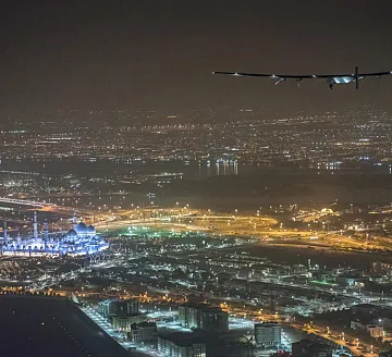 Aviao-movido-a-energia-solar-completa-viagem-de-volta-ao-mundo